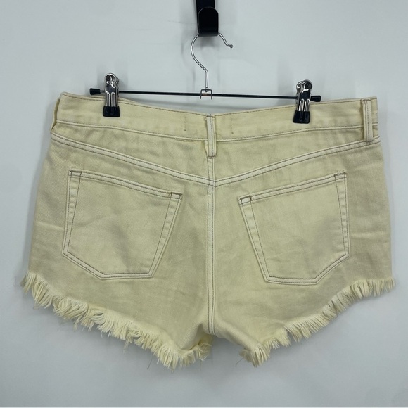 Free People Loving Good Vibrations Mid-Rise Frayed Hem Shorts Sz 29 Banana Split - Picture 3 of 8